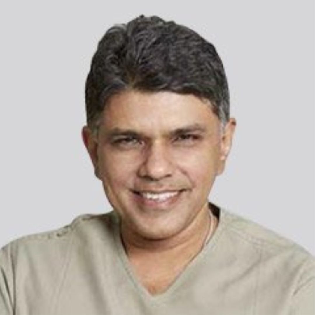 Dr. Muffazal Lakdawala1